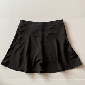 IZOD GOLF WOMENS BLACK TENNIS SKORT ACTIVE WEAR SIZE 8